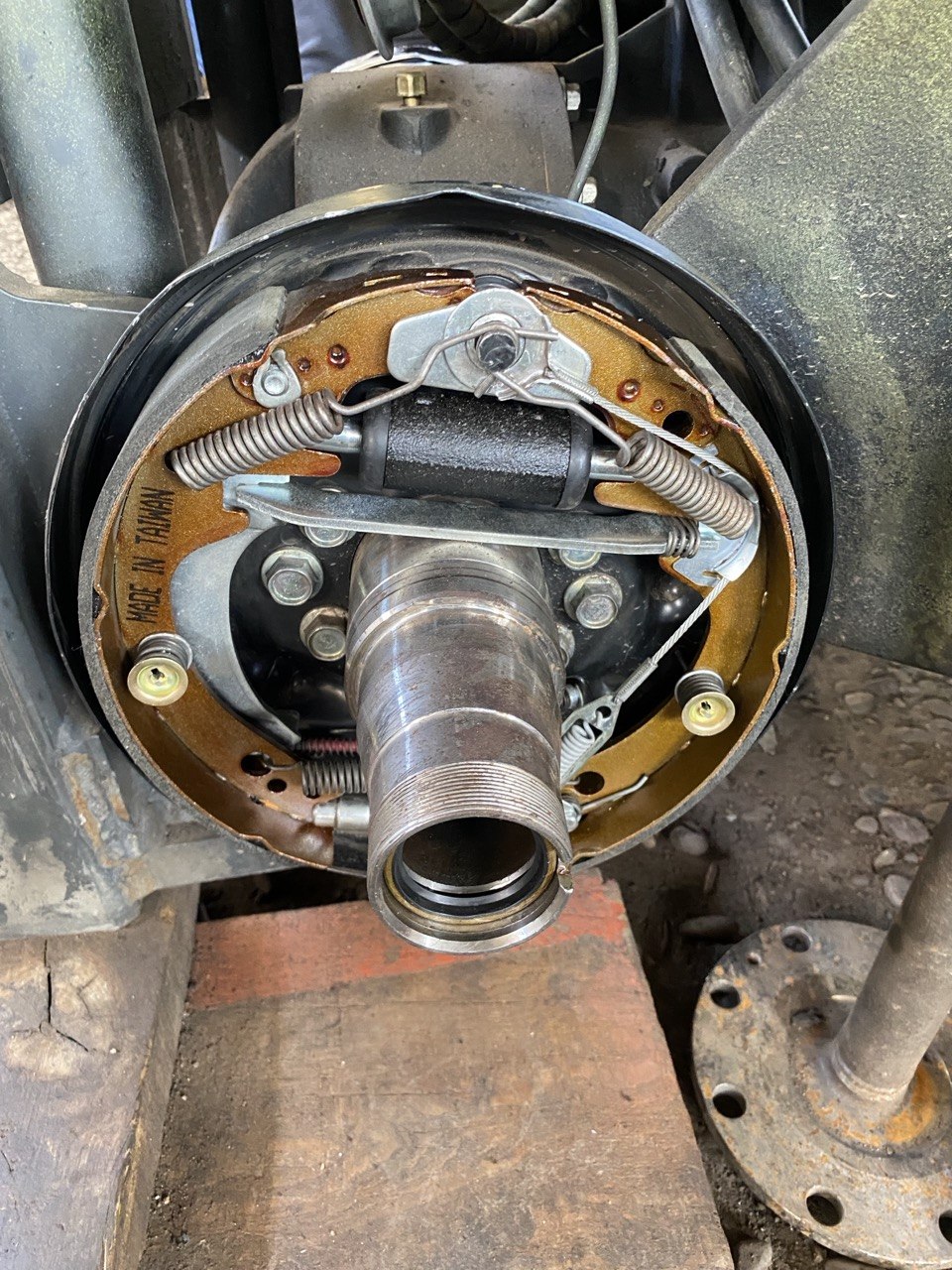Reparación del sistema de frenos de un montacargas